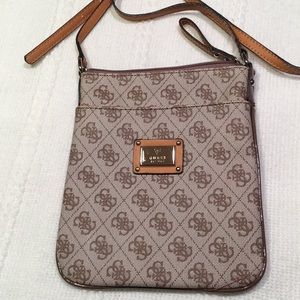 Guess small crossbody